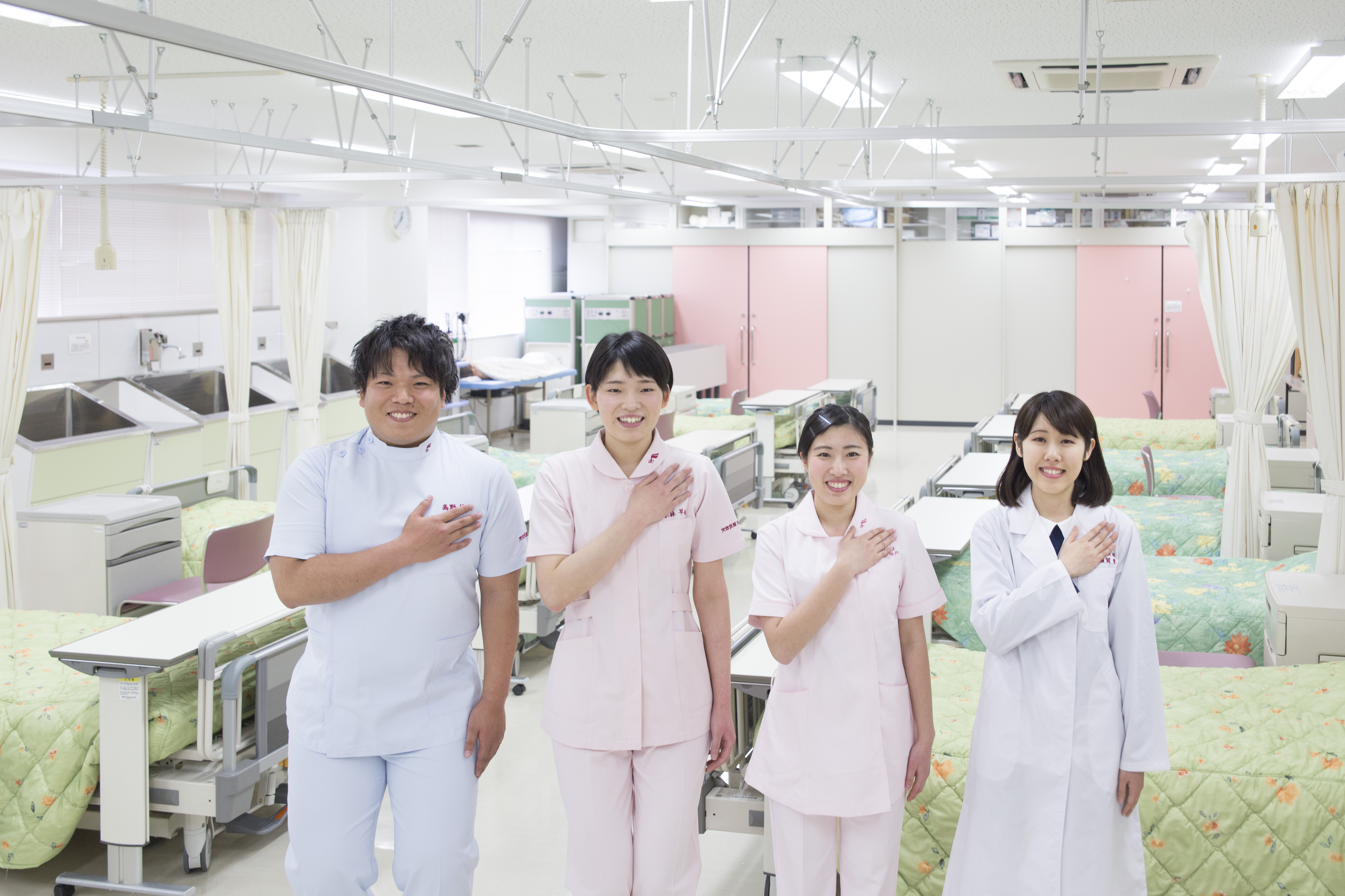 学校法人 穴吹学園 穴吹医療大学校